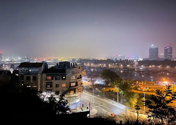 アパート Adagio 7 *